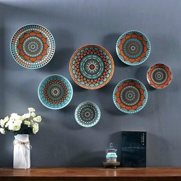 Hang Plates interior decorating